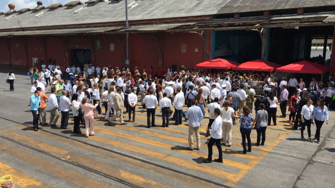 Logos Hope abre sus puertas del mayor tesoro que guarda, su biblioteca