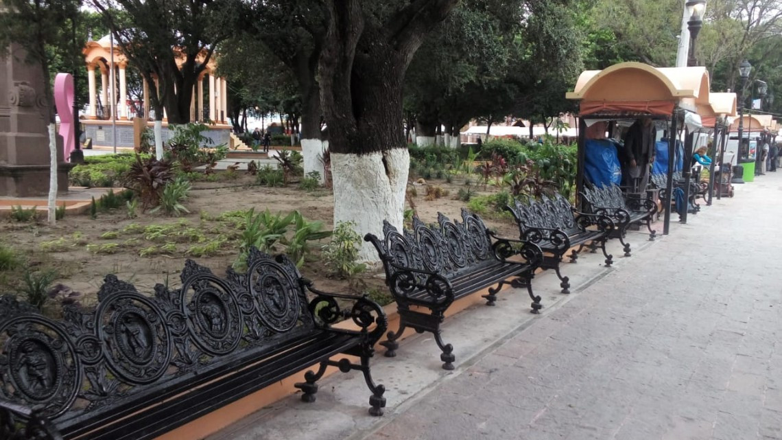 Cabildo va contra responsables de la obra de la plaza principal