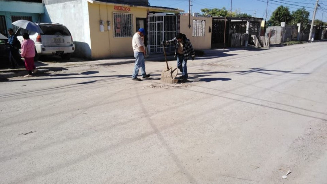 Comapa trabaja con equipo vactor