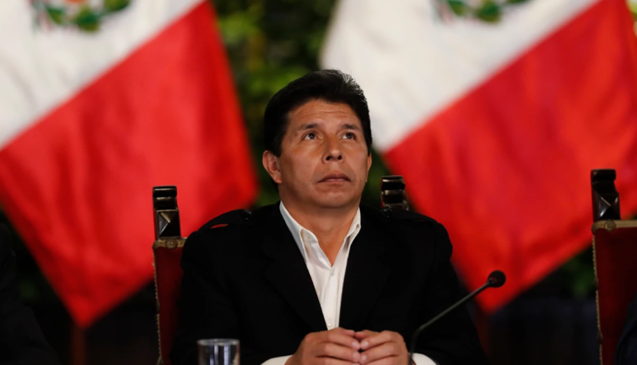 Pedro Castillo sigue siendo presidente de Perú y no se le puede destituir: López Obrador