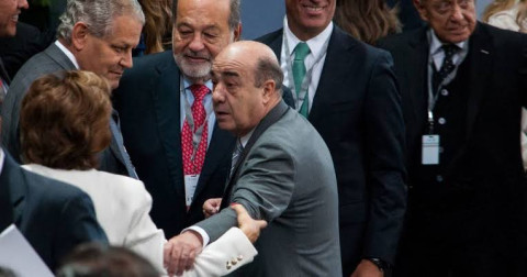 Sale Jesús Murillo Karam de reclusorio, lo trasladan a hospital para revisión