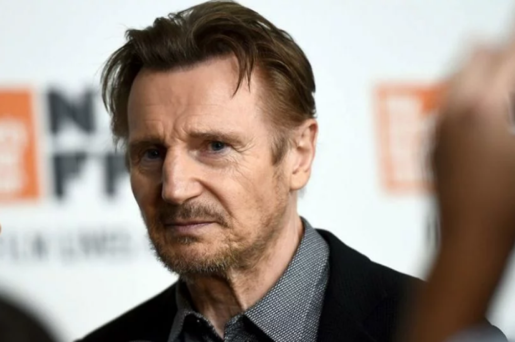Cancelan premier de película de Liam Neeson tras polémicas declaraciones
