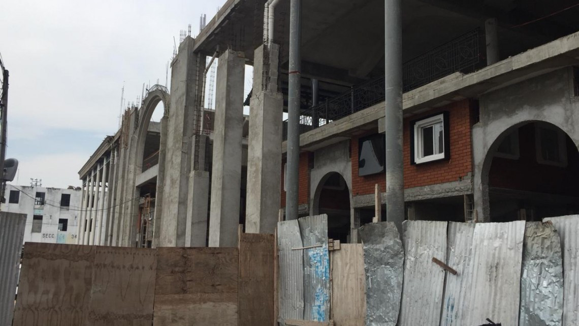 Luce como obra fantasma los nuevos mercados municipales 