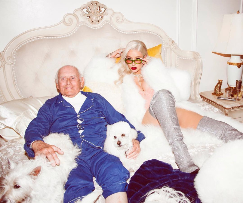 Iggy Azalea es una cazafortunas en el videoclip de 'Started'