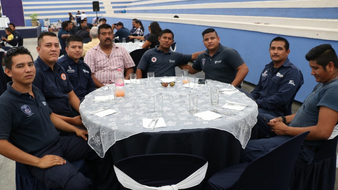 Gobierno de Ciudad Madero reconoce acciones de heroísmo y compromiso de los Bomberos