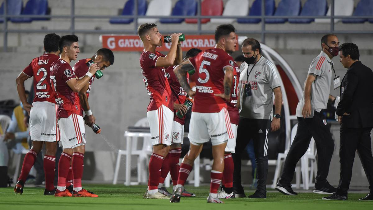 Brote de COVID-19 en River Plate se extiende a 25 jugadores