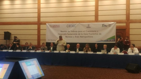 Es necesaria la unión de sociedad y Gobierno para erradicar problemas en México: Torres Torrija