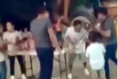 Hombre muere atragantado en concurso de comer pozole 