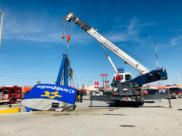 Fuertes ráfagas de viento derriban espectacular de Cinépolis