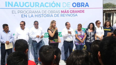 Maki entrega obras a familias de Balcones