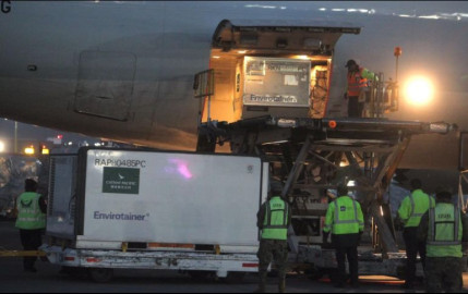 Llega a México 35 mil dosis de vacunas anti COVID-19 de CanSino