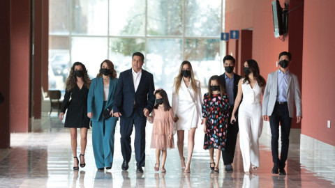 Acepto firme el juicio de la historia: Cabeza de Vaca