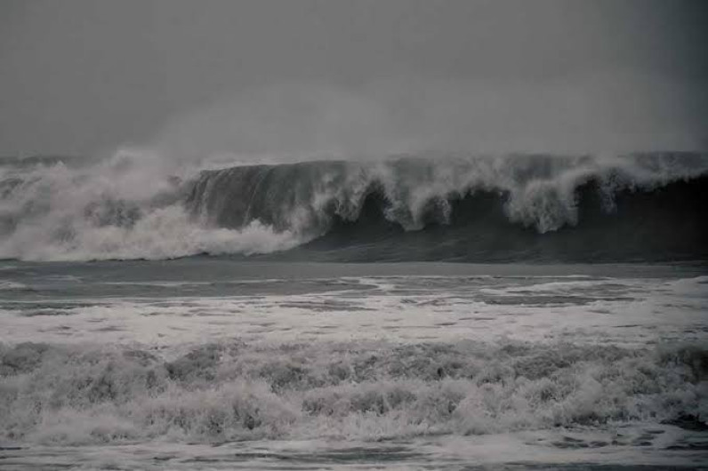 México mantiene alerta de tsunami: reportan cambios del nivel del mar con olas de hasta 1.15 metros