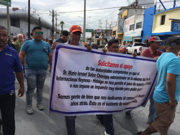Solicitan comerciantes el apoyo de la Alcaldesa