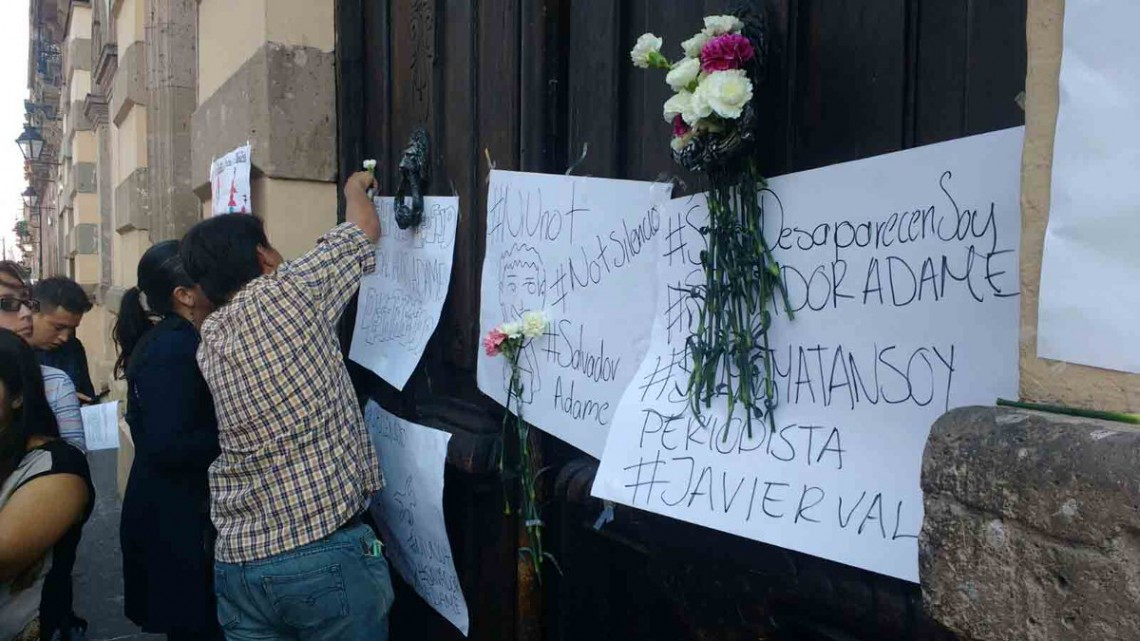 Protestas en Morelia tras cuatro semanas de la desaparición de Salvador Adame