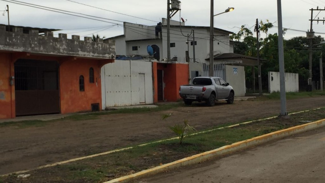 Piden solución a inundación de Escuela en cada temporada de lluvias
