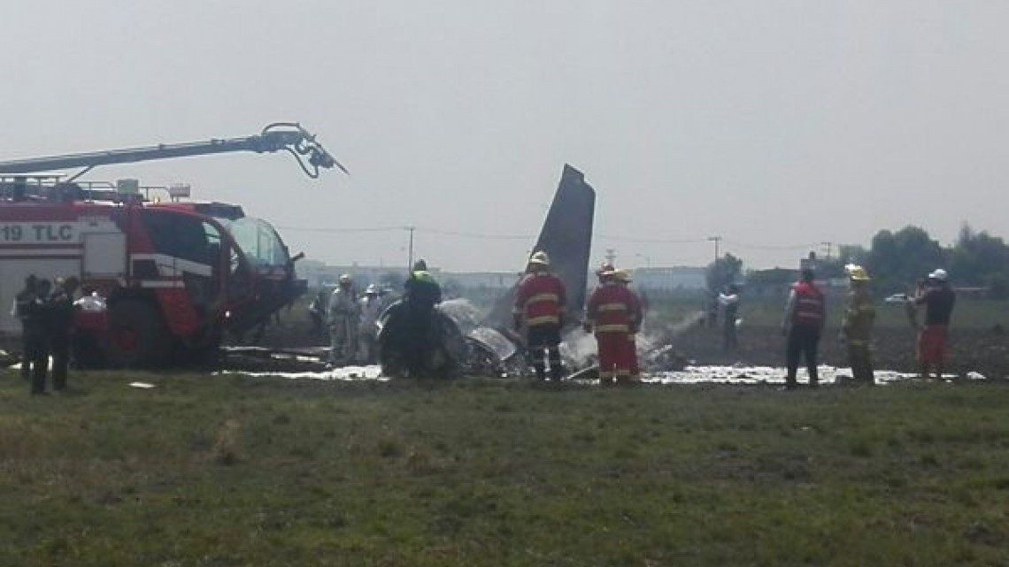 Cae avioneta cerca del aeropuerto de Toluca