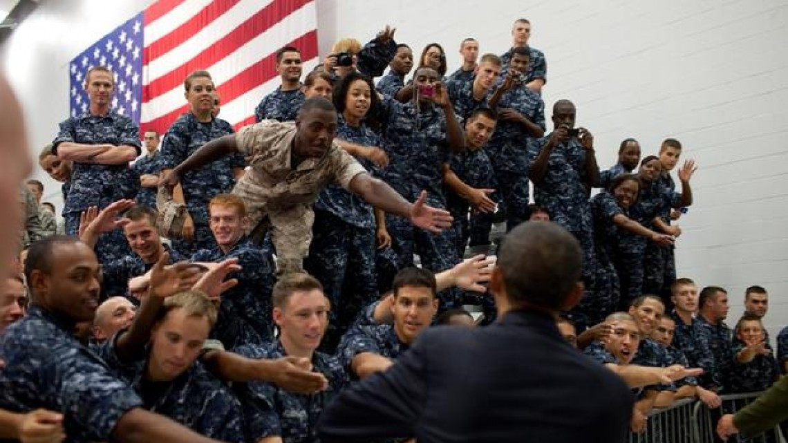 Las Fuerzas Armadas de EU despiden al presidente Barack Obama