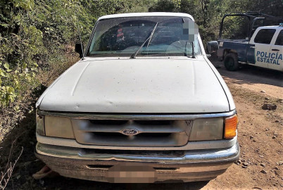 Recuperan vehículo con reporte de robo y detienen a una persona