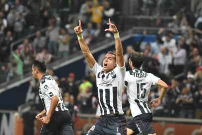 Rescata Rayados empate ante Chivas