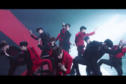 El debut de X1 con 'Flash'