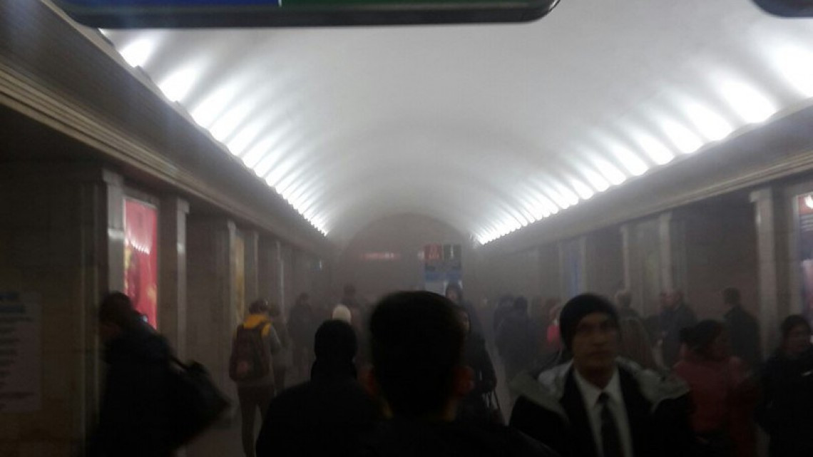 Reportan al menos 10 muertos en explosión en el metro de San Petersburgo