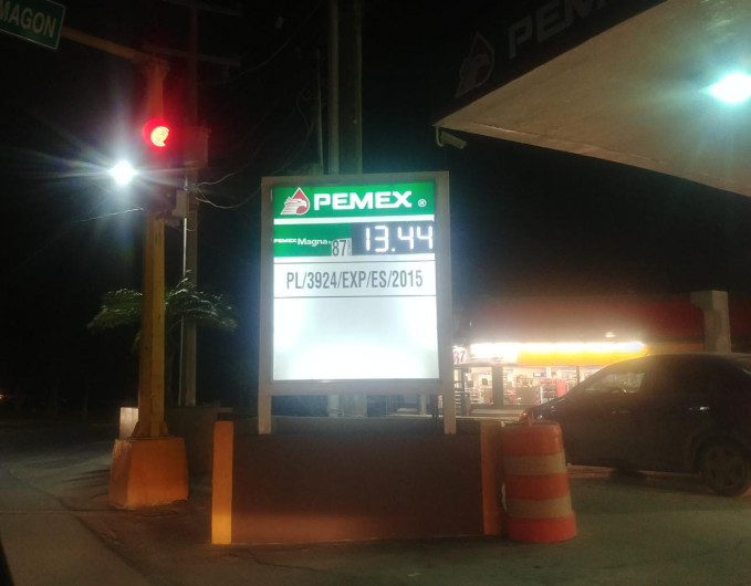 Llama PEMEX a no realizar compras de pánico
