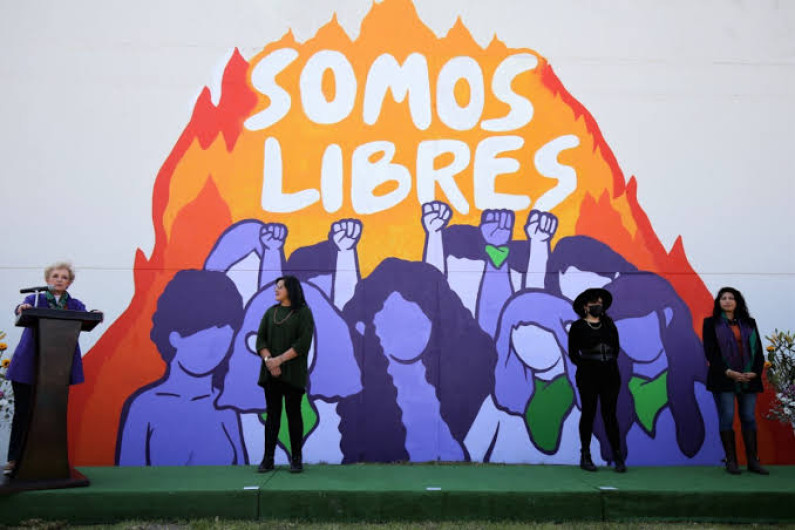 Mural contra la violencia de género es inaugurado en Centro Cultural Mexiquense