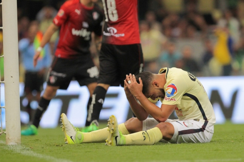 Atlas consigue liguilla al vencer 1-2 al América 