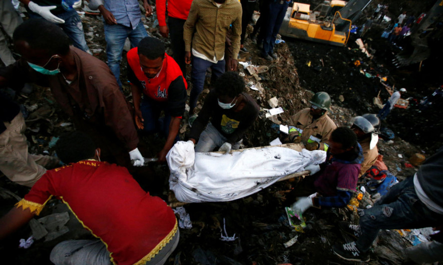 Avalancha de basura en Etiopía deja 113 muertos 