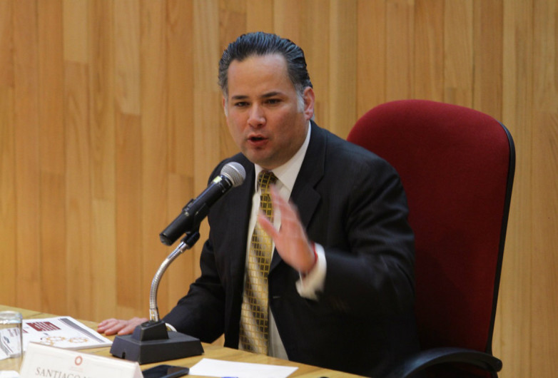 Santiago Nieto, titular de la UIF, da positivo a COVID-19