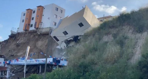 Se colapsa edificio en Tijuana