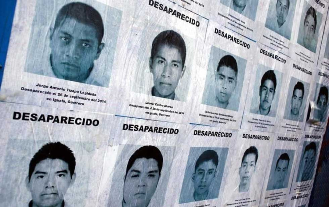 Padres de los 43 exigen participación de organismos internaciones en apertura de archivos militares