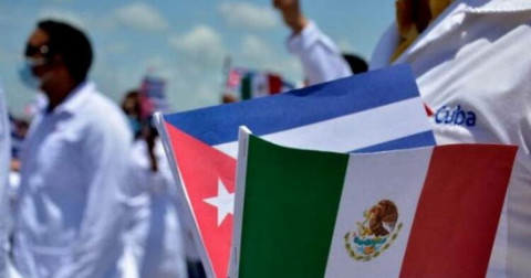 Convenio sobre médicos cubanos se extenderá un año: Zoé Robledo; hay 806