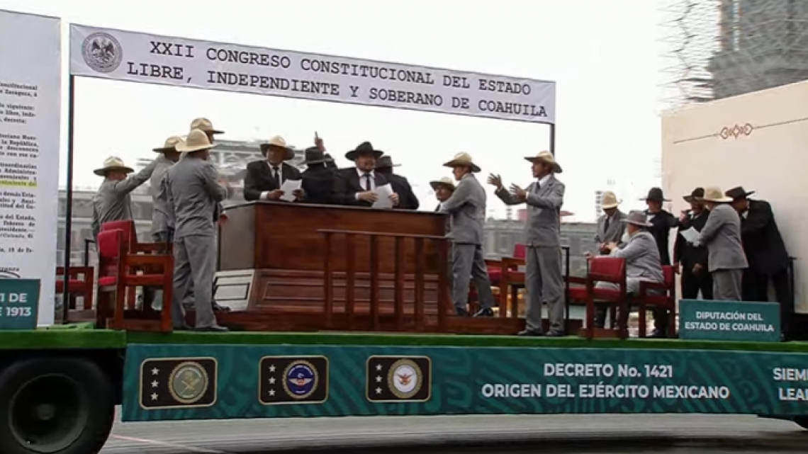 Asi se vive el desfile cívico militar por el 112 aniversario de la Revolución Mexicana 