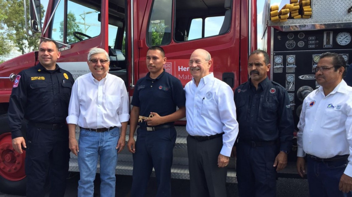 Recibe Matamoros dos ambulancias y un camión de bomberos