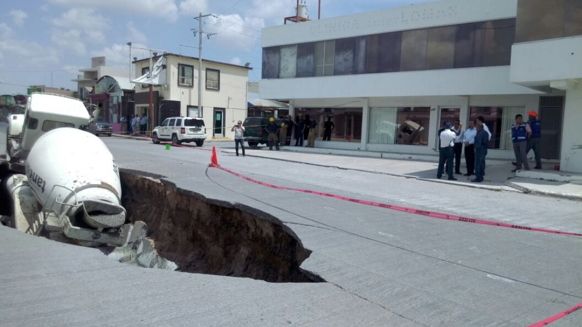 Drenaje colapsado tenia más de 40 años de antigüedad: Comapa