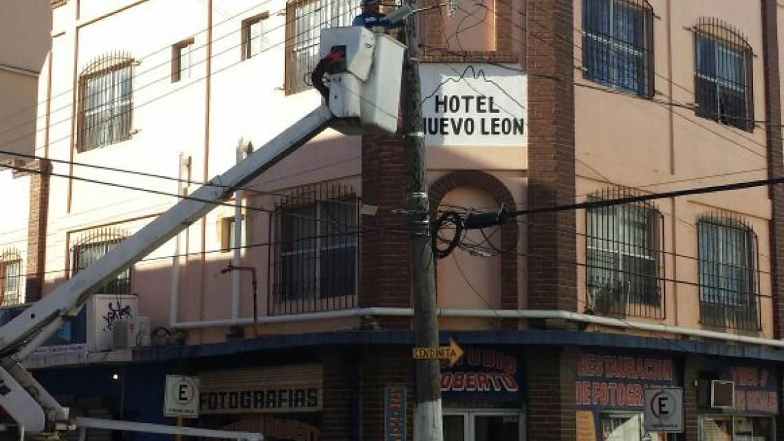 Instala Servicios Primarios 40 nuevas luminarias