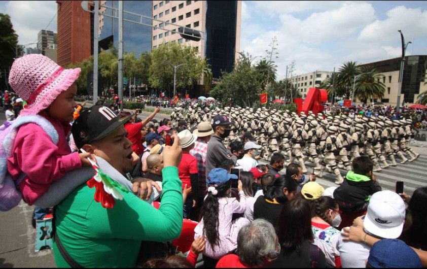 CDMX estima que asistieron 300 mil personas al desfile cívico militar