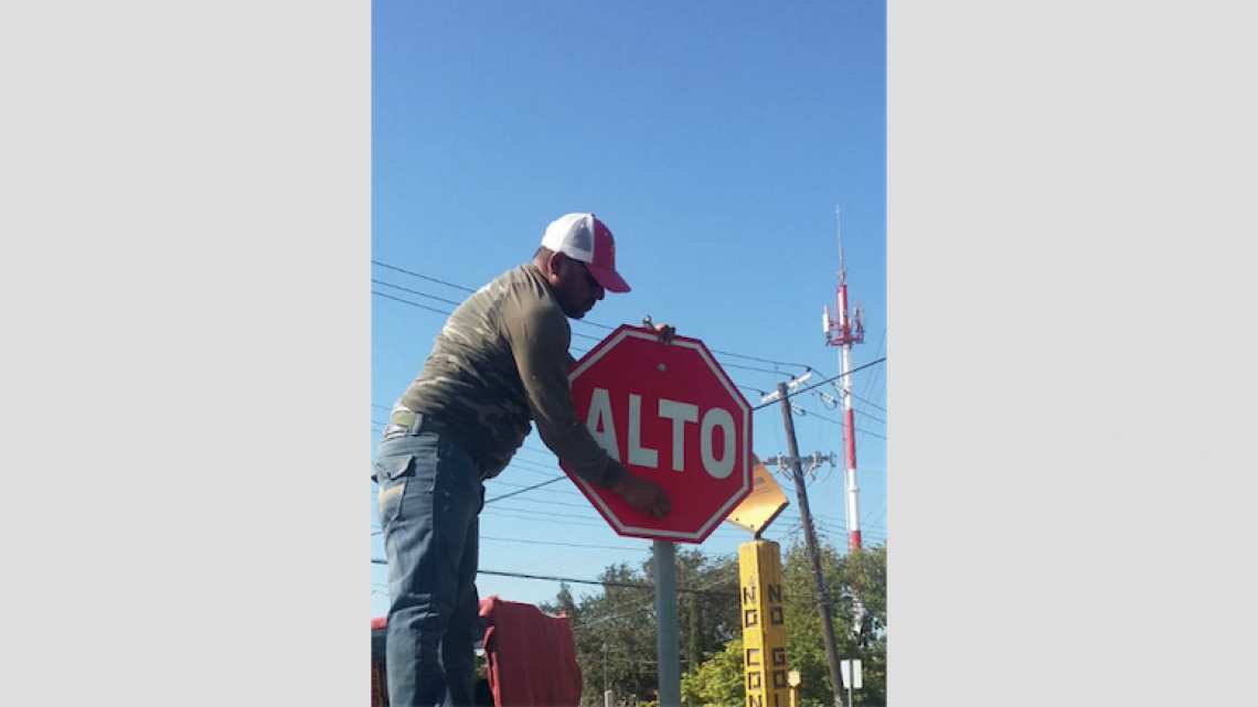 Soluciona Municipio señalización de vialidades