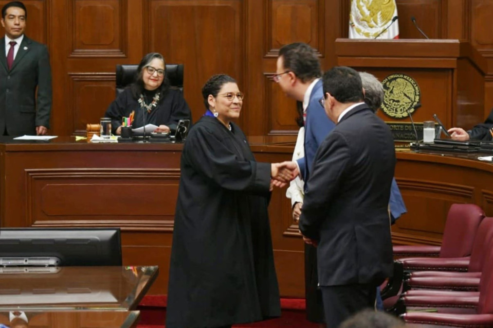 AMLO celebra que Lenia Batres se haya integrado a la SCJN
