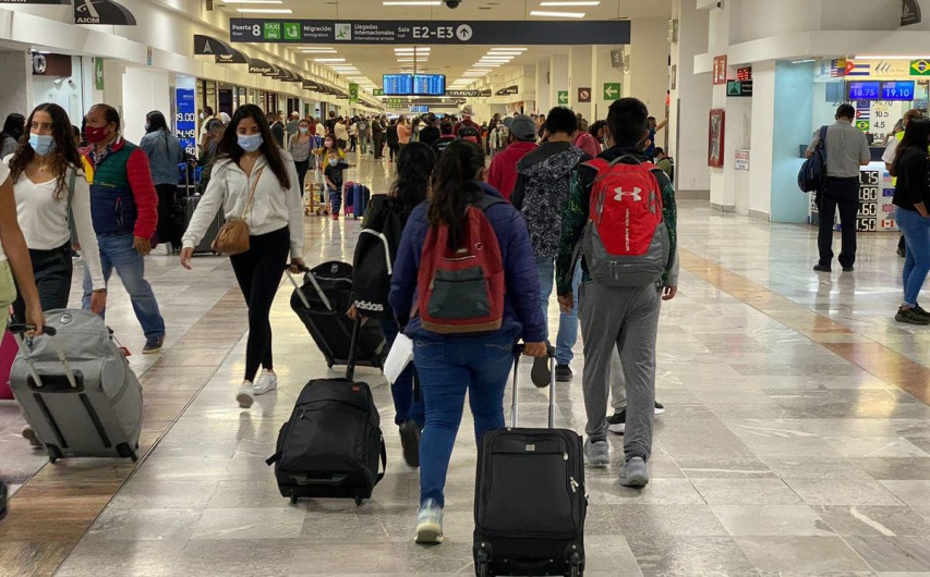 De enero a octubre, México recibió a 87 millones de viajeros aéreos 