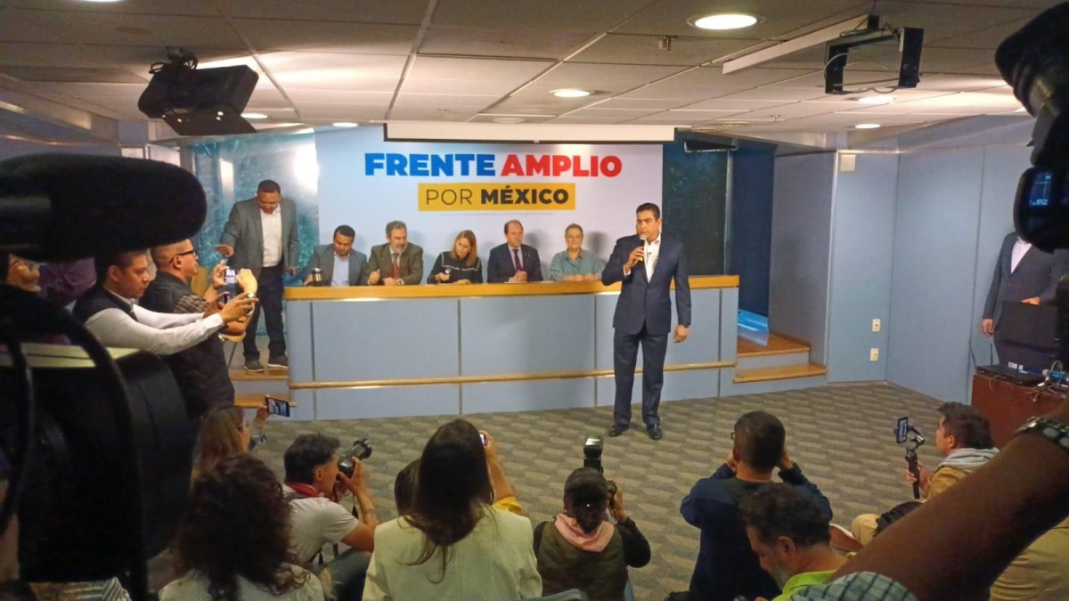 Registran a Francisco García Cabeza de Vaca como aspirante presidencial de Frente Amplio por México