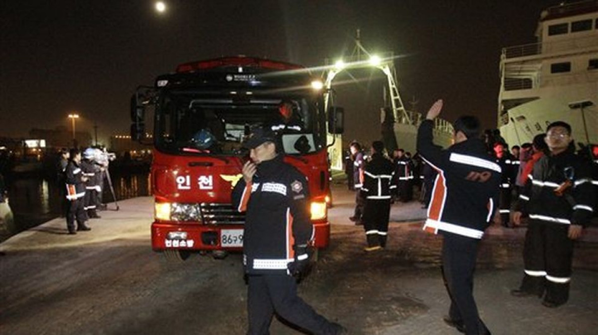 Incendio en fábrica de municiones de Corea del Sur deja dos muertos