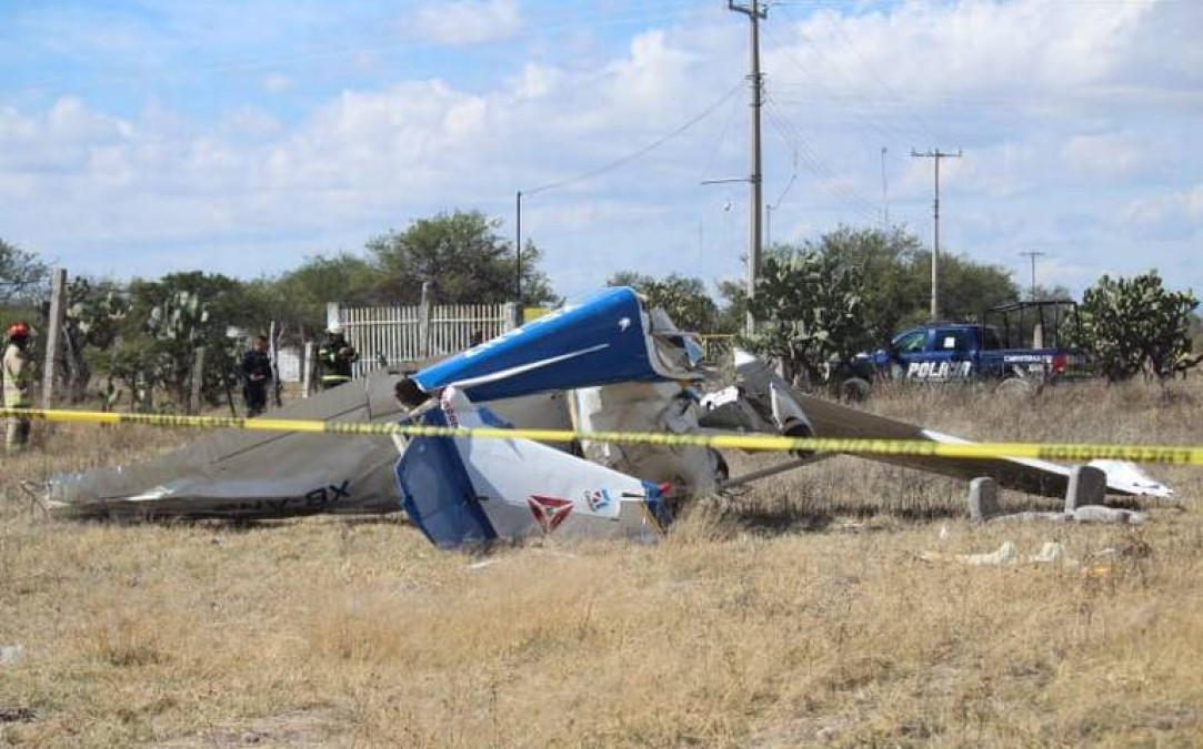 Avioneta de escuela de pilotos se desploma en Aguascalientes