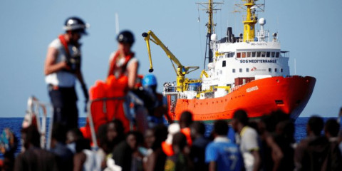 Francia descarta abrir centros de acogida de migrantes