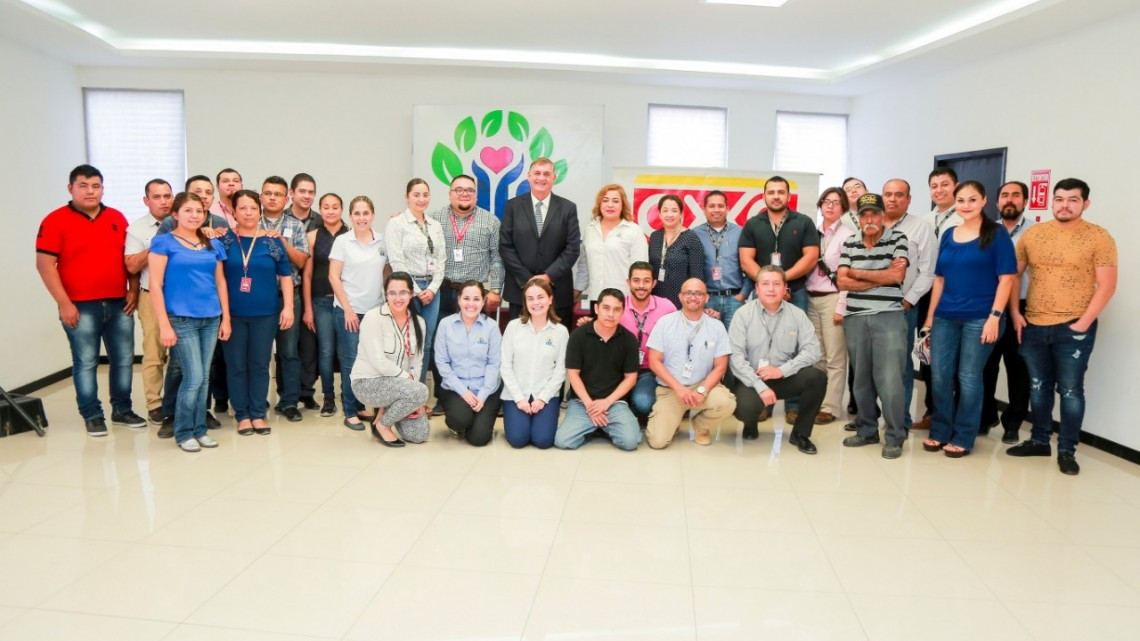Firman DIF Reynosa convenio con cadena comercial Oxxo 
