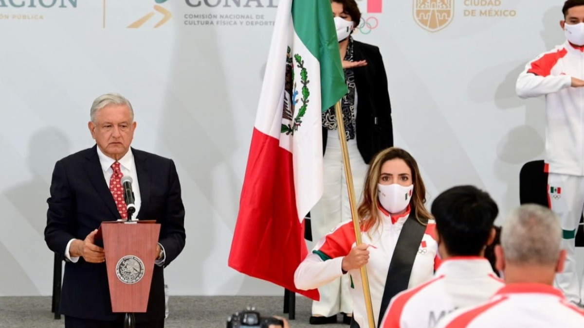 Juegos Olímpicos: Gaby López hace historia al ser la primera golfista abanderada