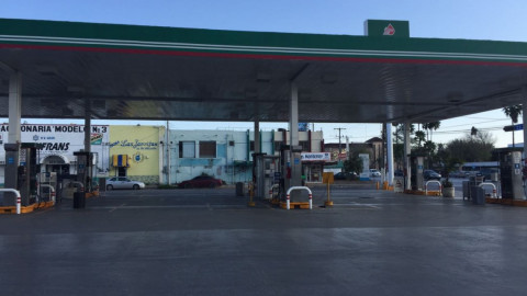 Cierran gasolineras en Matamoros