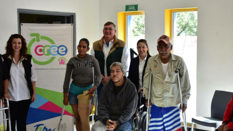 Apoya DIF a personas con discapacidad